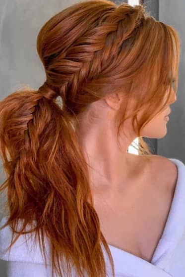 Side Mmessy ponytail for copper brown hair