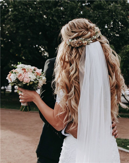 Wedding hair with veils;