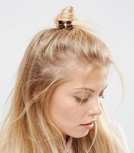 Messy_Half_Top_Knot_For_Short_Hair