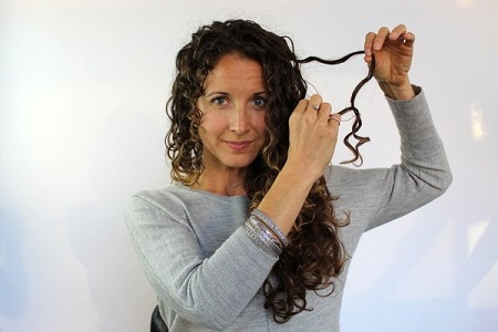 gently-run-your-hands-through-your-curls
