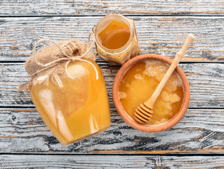 glass-tins-of-raw-honey