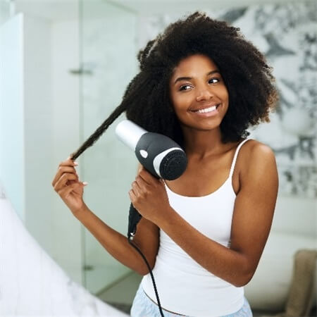 how-to-blow-dry-curly-hair-with-a-diffuser