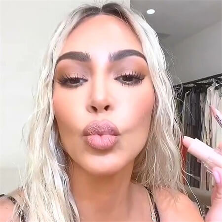 kim-kardashian-blonde-wig